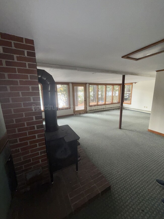 Building Photo - 108 Pinewoods Trail