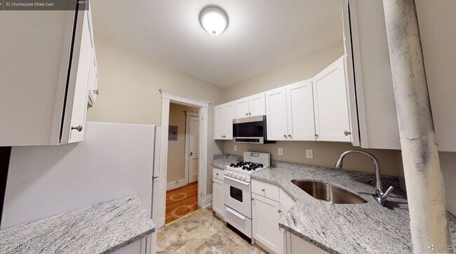 Building Photo - 52 Charlesgate E