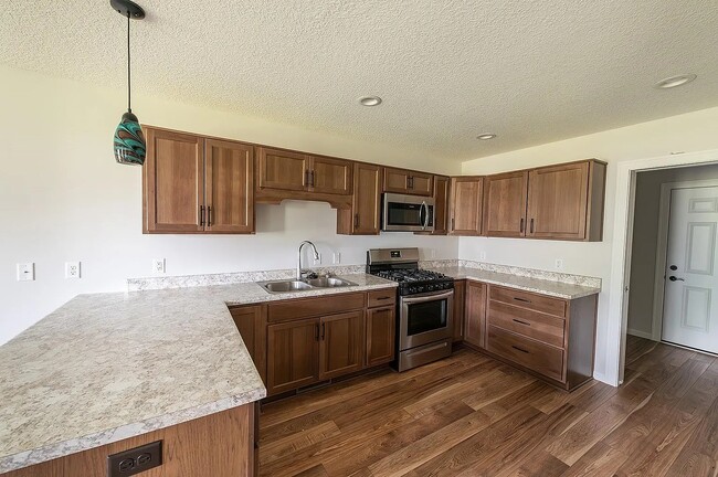 Building Photo - 5205 Pigeon Creek Ct