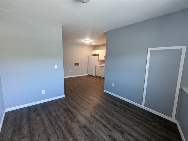 Building Photo - 3144 Rte 9W