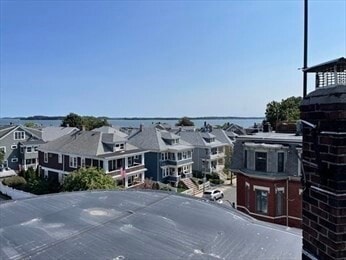 Building Photo - 181 M St