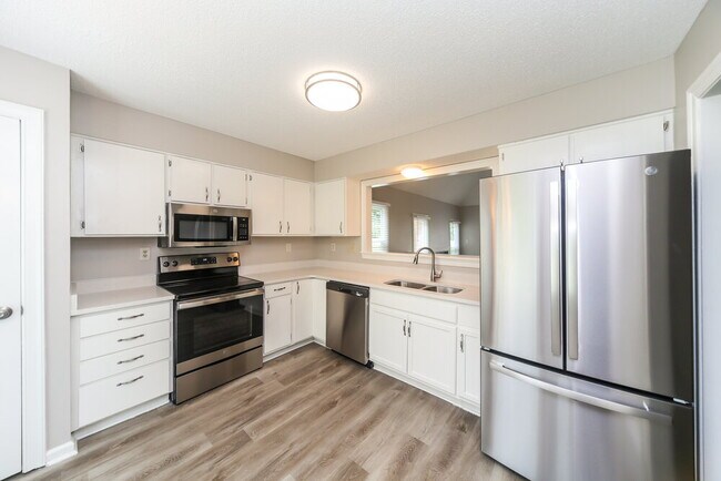 Building Photo - 4997 Woodberry Cove S