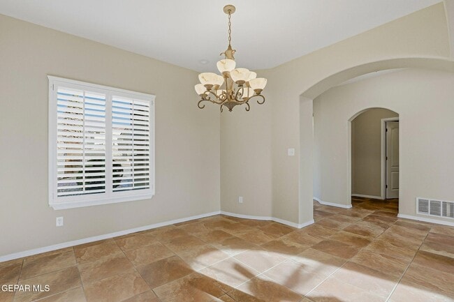 Building Photo - 6398 Franklin Summit Drive