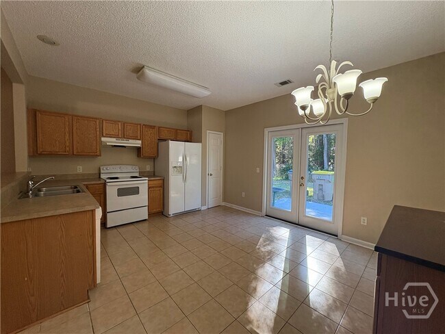 Building Photo - 37 Ross Way