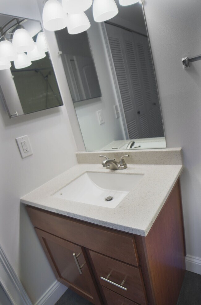 Building Photo - Flo-Mar Terraces