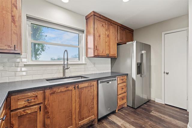 Building Photo - 1117 Bellmont Ct