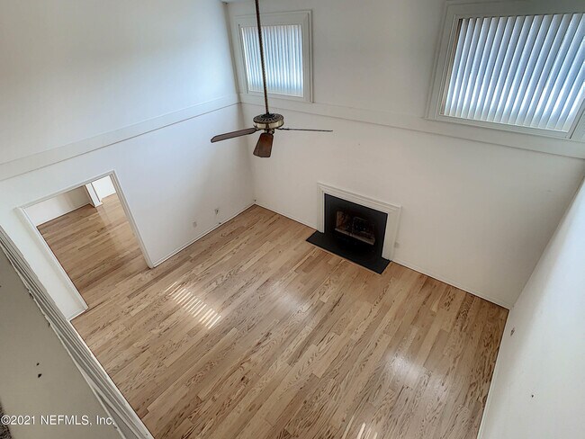 Building Photo - 16 Fox Valley Dr