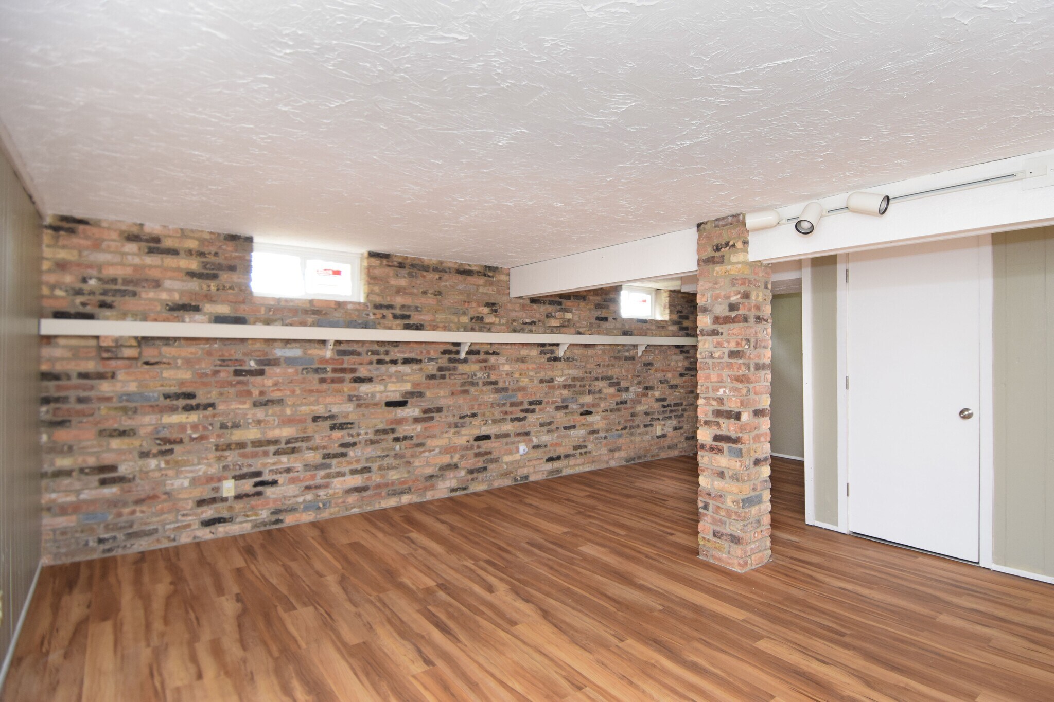 Building Photo - 11420 Terrace Rd NE