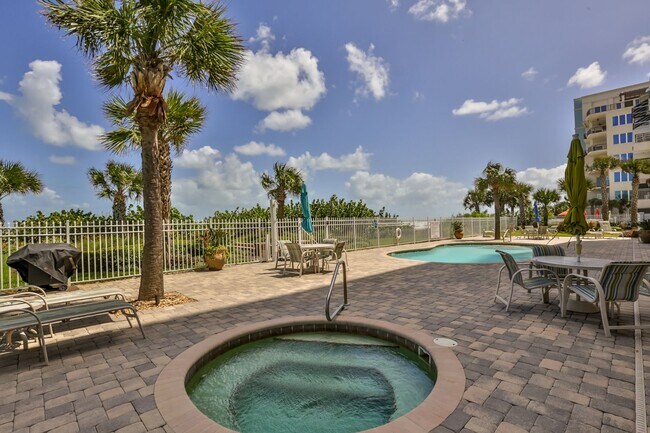 Building Photo - 3 Bedroom/ 2.5 Bath Oceanfront Condo, Blocks from Flagler Ave