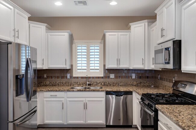 Building Photo - 26239 N 166th Ave