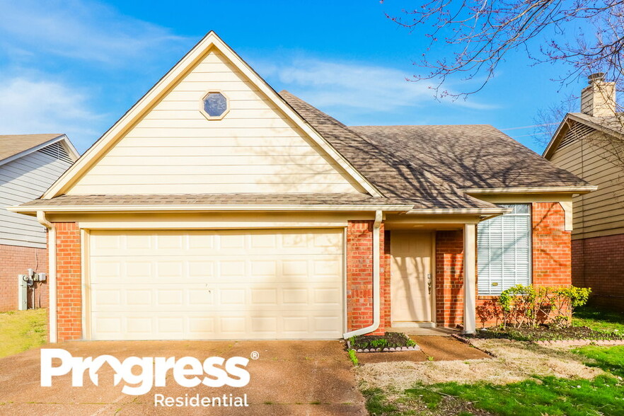 Primary Photo - 2268 Lake Hill Ct