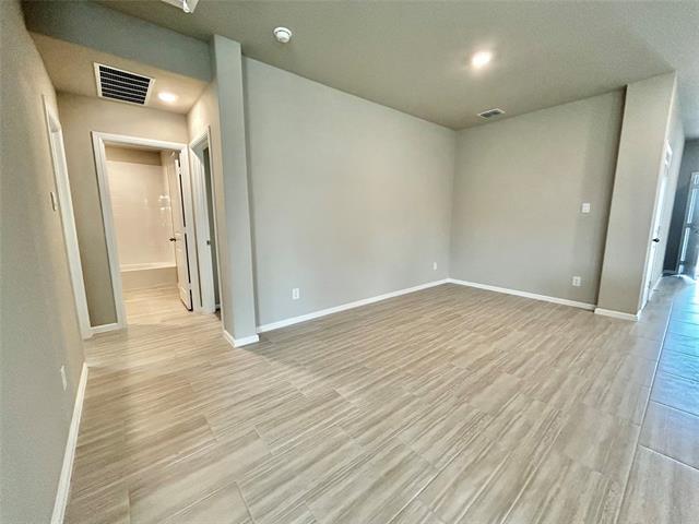 Building Photo - 16432 Severn Ln