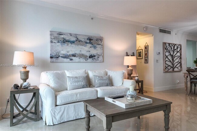Building Photo - 3001 S Ocean Dr