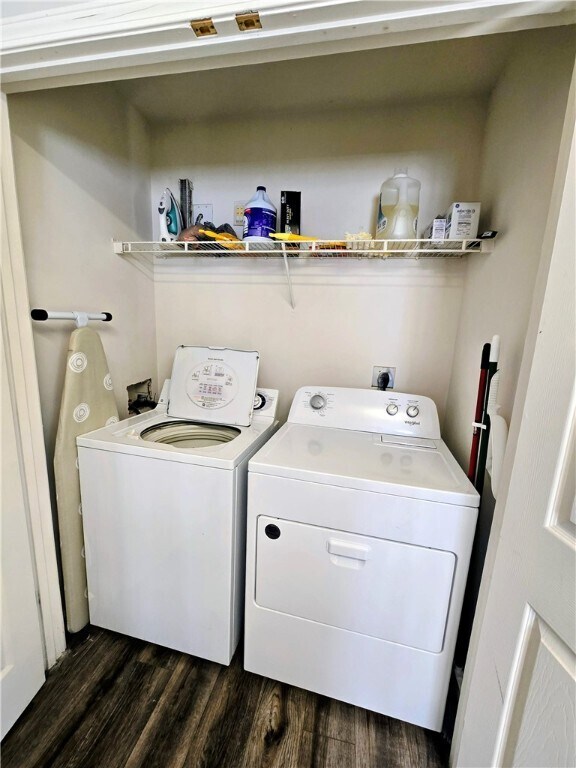 Building Photo - 220 Campus Dr