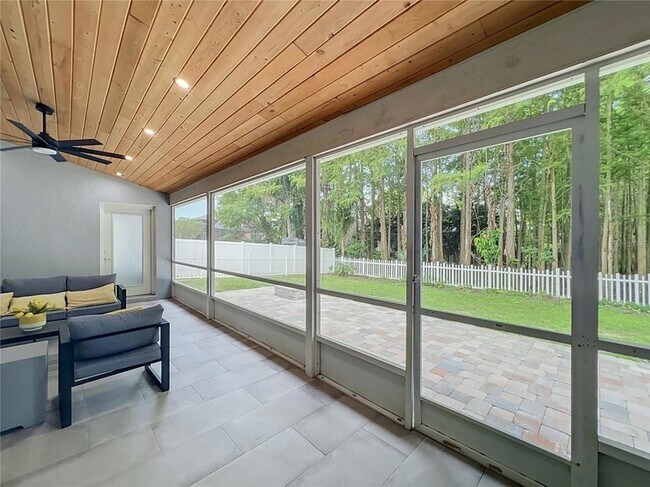 Building Photo - 3020 Hartland Ct