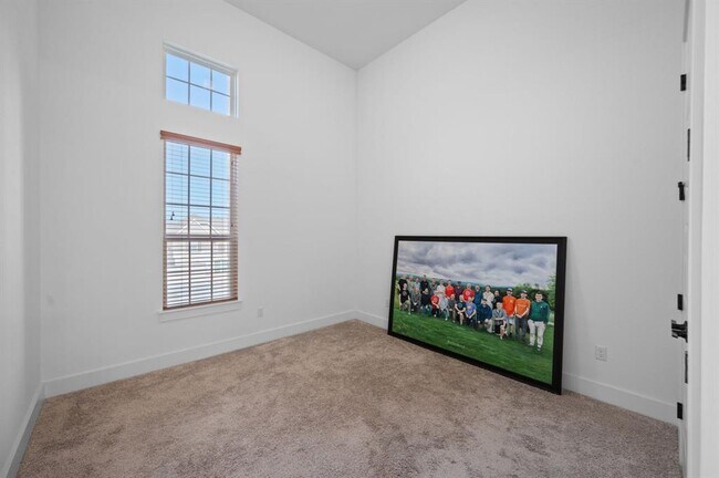 Building Photo - 7625 Alouette Dr