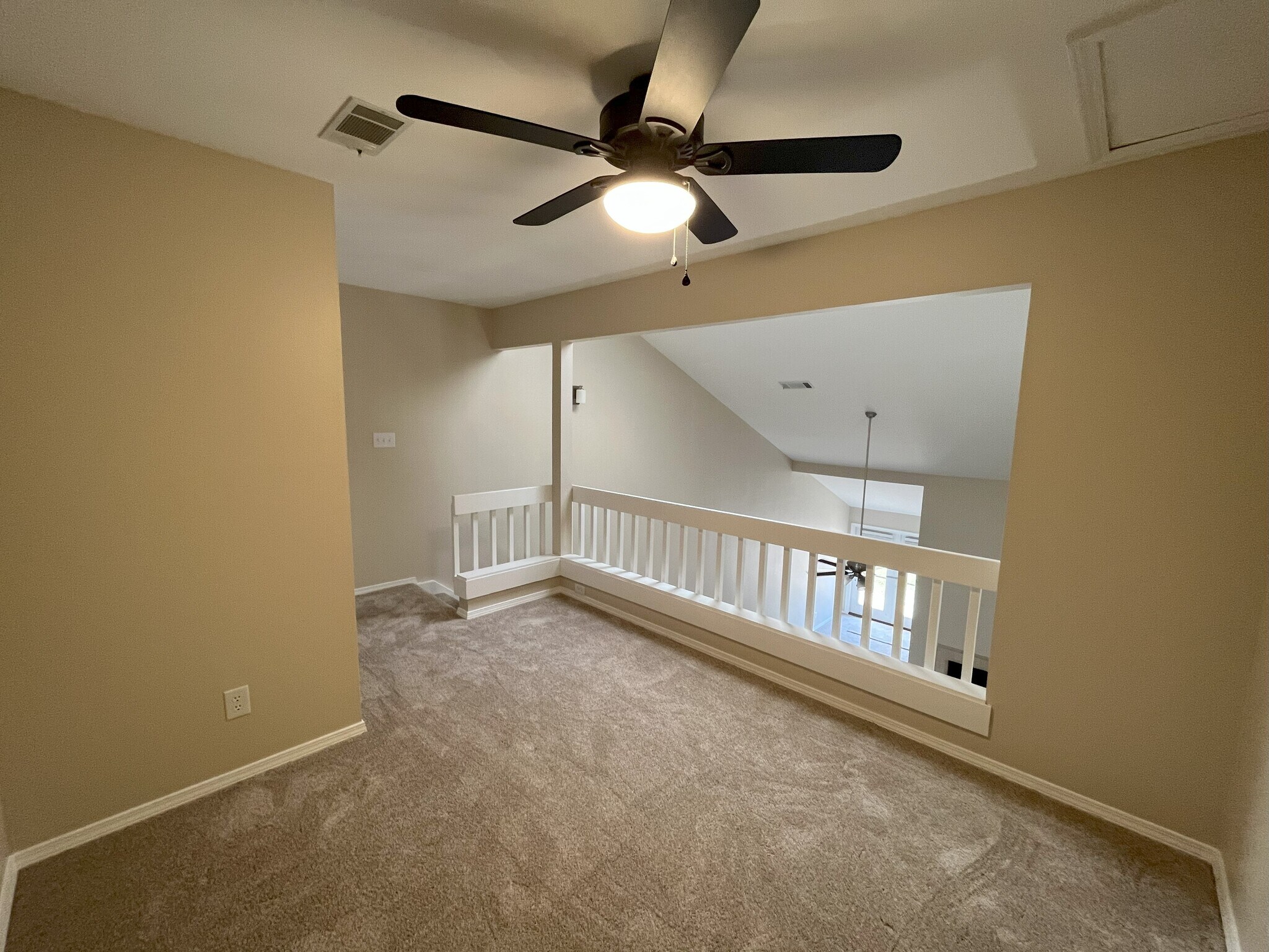 Building Photo - 5001 Grande Dr