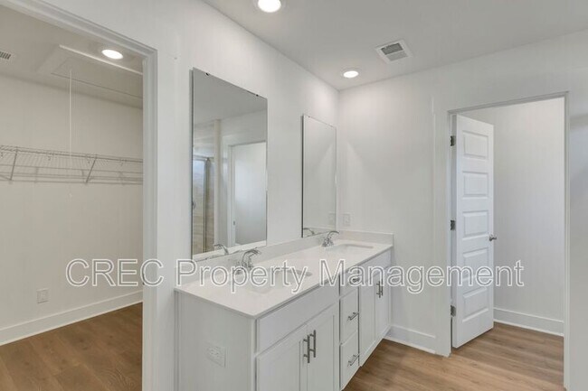 Building Photo - 101 Indigo Cvs Blvd