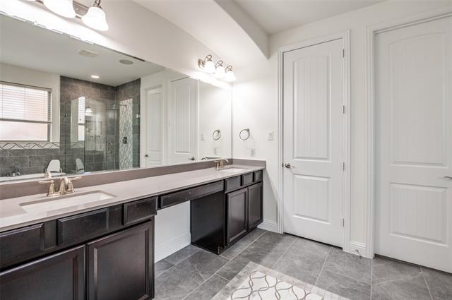 Building Photo - 1221 Dakota St