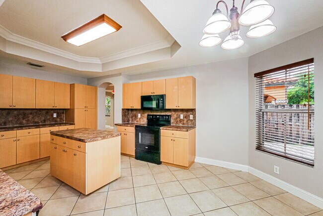 Building Photo - 15251 SW 26th Terrace