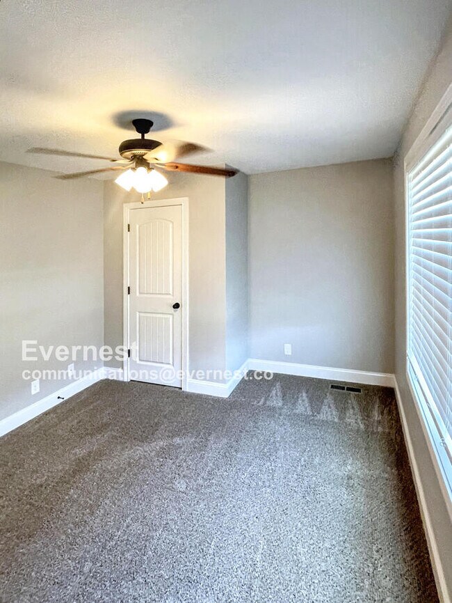Building Photo - 1030 Garner Hills Dr