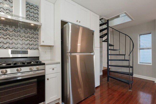 Building Photo - 505 Palisade Ave