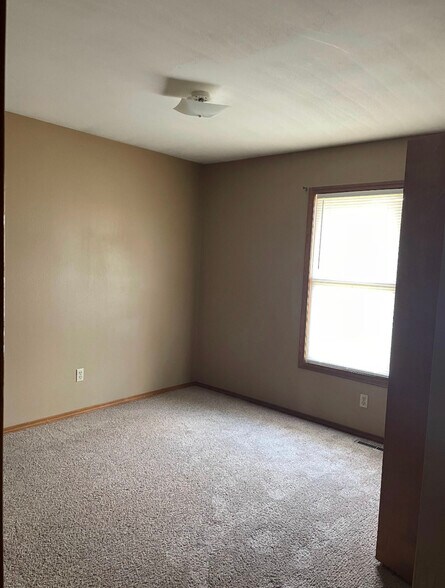 Building Photo - 4115 S Parkhill Ct