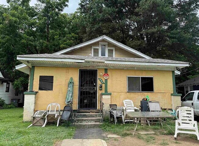 Building Photo - Fully Renovated 4BR Home in North Memphis – Section 8 Welcome