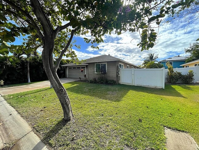 Building Photo - Beautiful 3-Bedroom, 2-Bath Single-Level H...