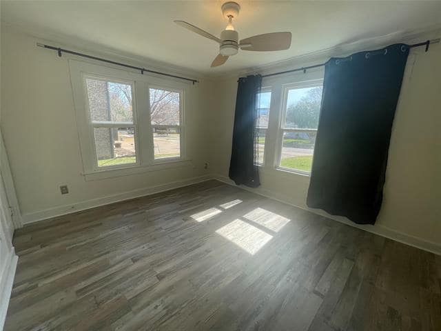 Building Photo - 3320 W 5th St