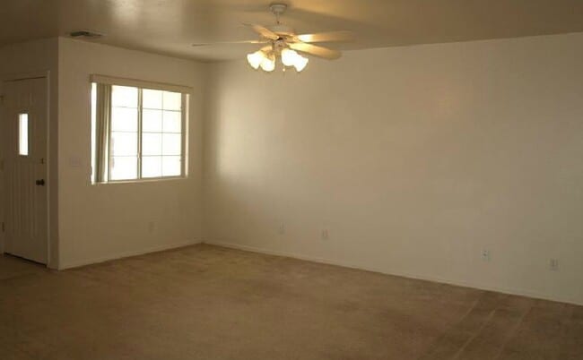 Building Photo - 8400 E Stevens Dr