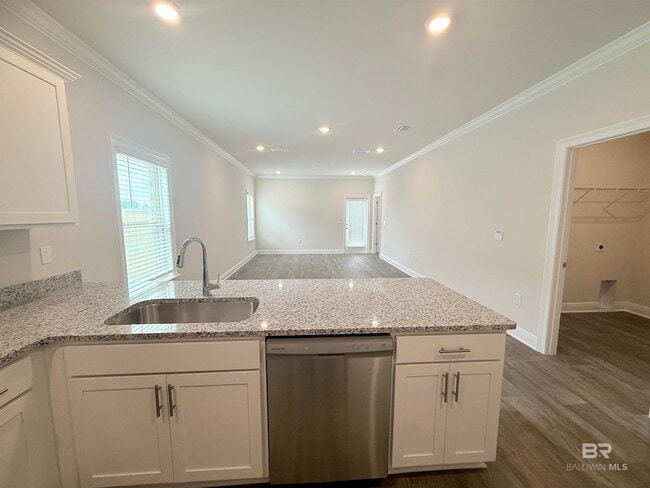 Building Photo - 32487 Revere Dr