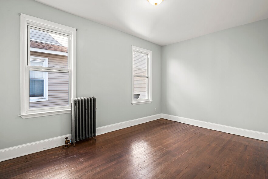 Building Photo - 69 Cedar Ave