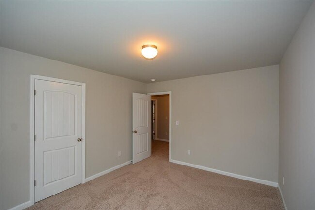 Building Photo - 4036 Water Mill Dr
