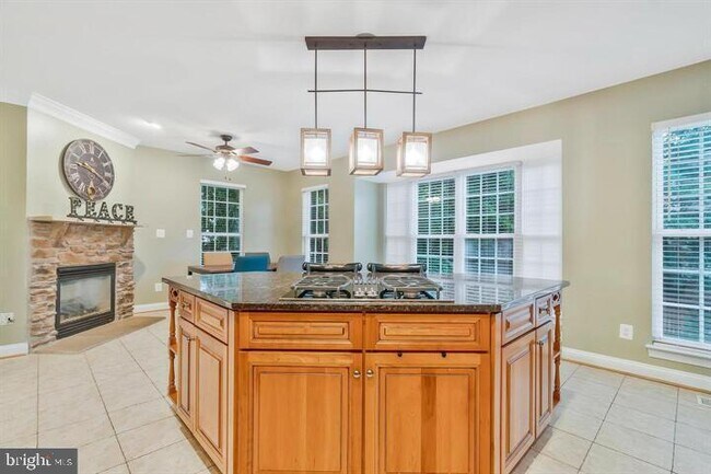 Building Photo - 4541 Monmouth St