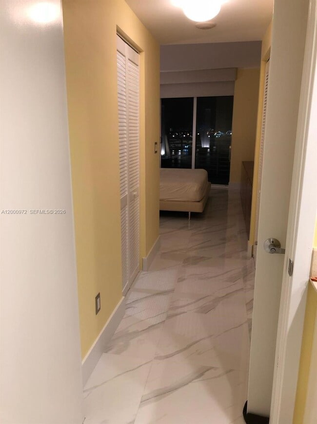 Building Photo - 325 S Biscayne Blvd