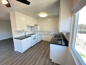 Building Photo - 1311 W Puls St