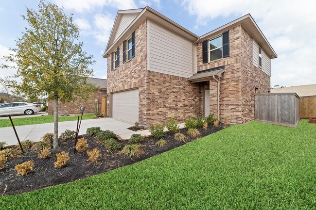 Building Photo - 12923 Crombie Dr