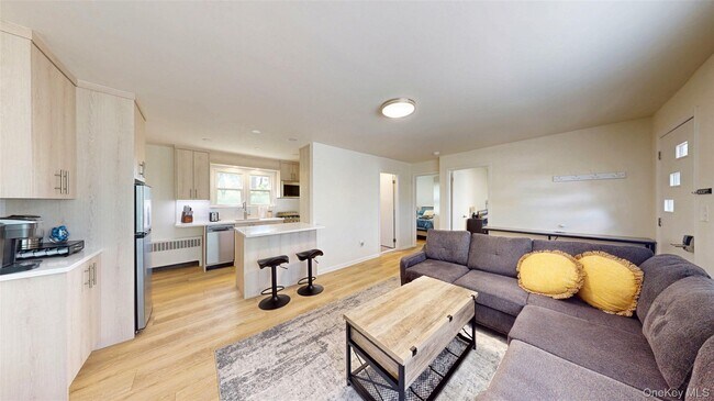 Building Photo - 41 Mountain Ave