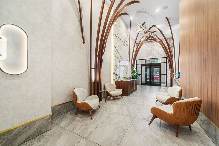 Building Photo - 255 W Falls Station Blvd