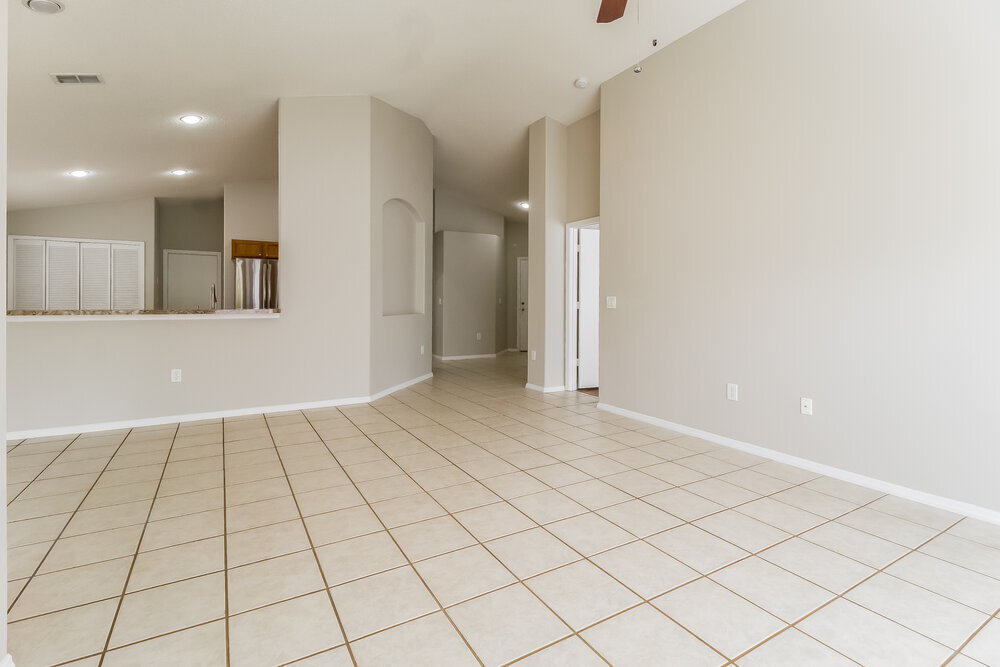 Building Photo - 1802 Meadow Pond Way