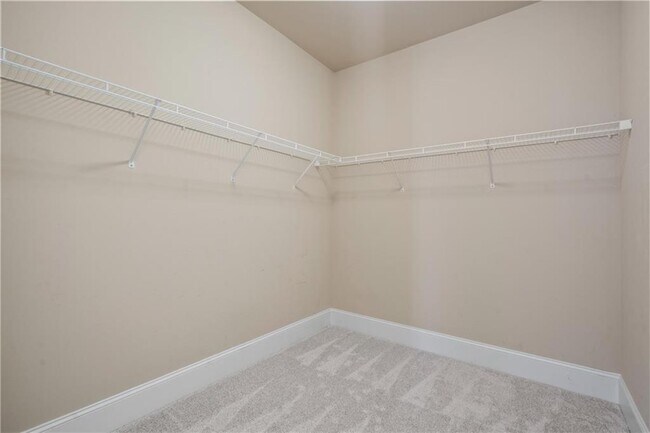 Building Photo - 6639 Trail Side Dr