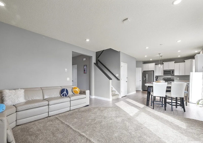 Primary Photo - 15985 Sapphire St NW