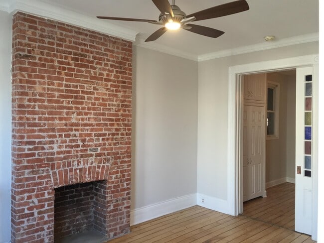 Building Photo - 343 Pavonia Ave