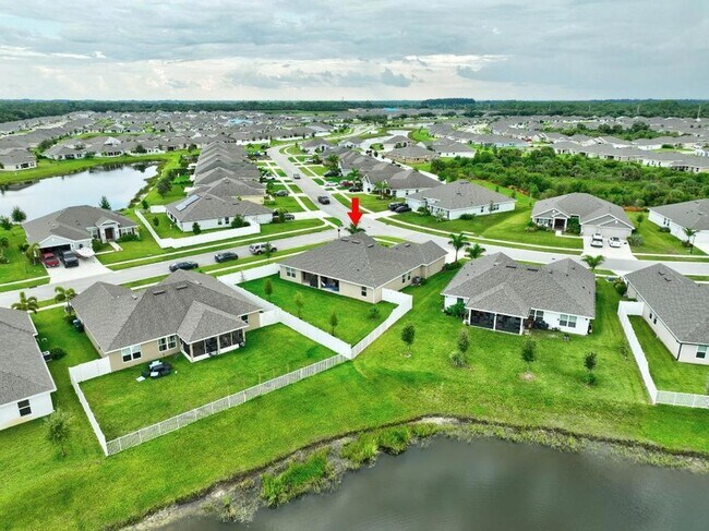 Building Photo - 8652 Waterstone Blvd