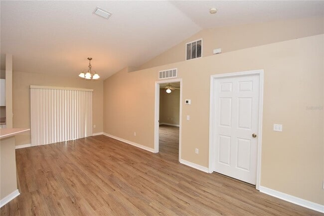Building Photo - 32 Slumber Path