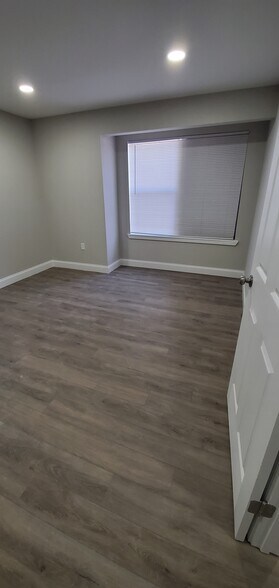 Bedroom 2 - 8552 Rush Ave