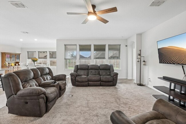 Building Photo - 2603 Wallingford Dr