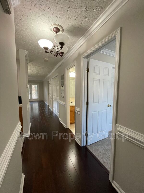 Building Photo - 3401 Lainey Ln