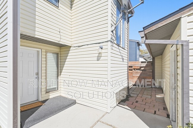 Building Photo - 1510 Storey St